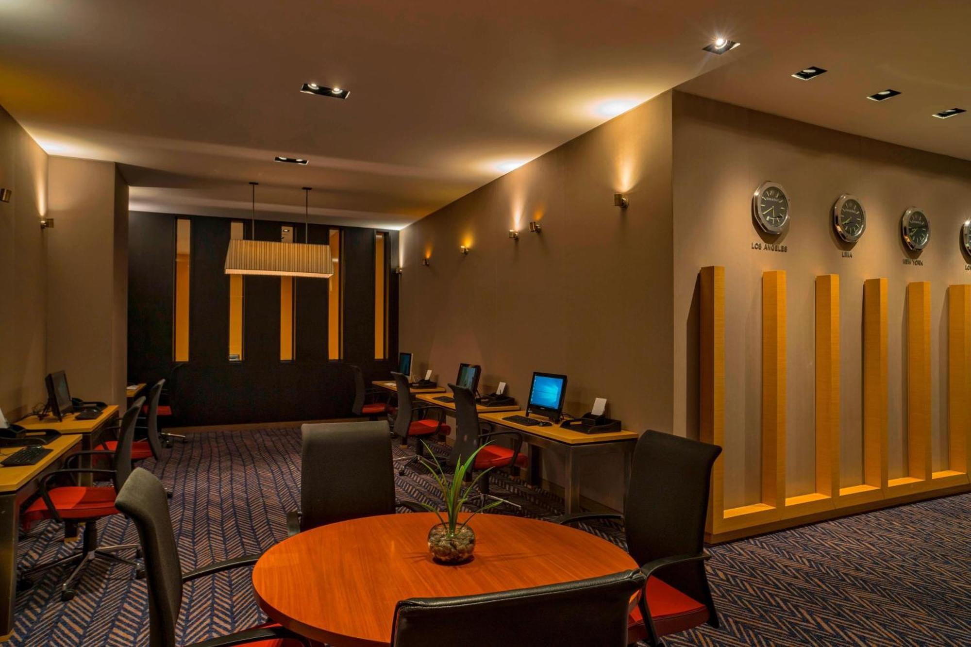 The Westin Lima Hotel & Convention Center Экстерьер фото