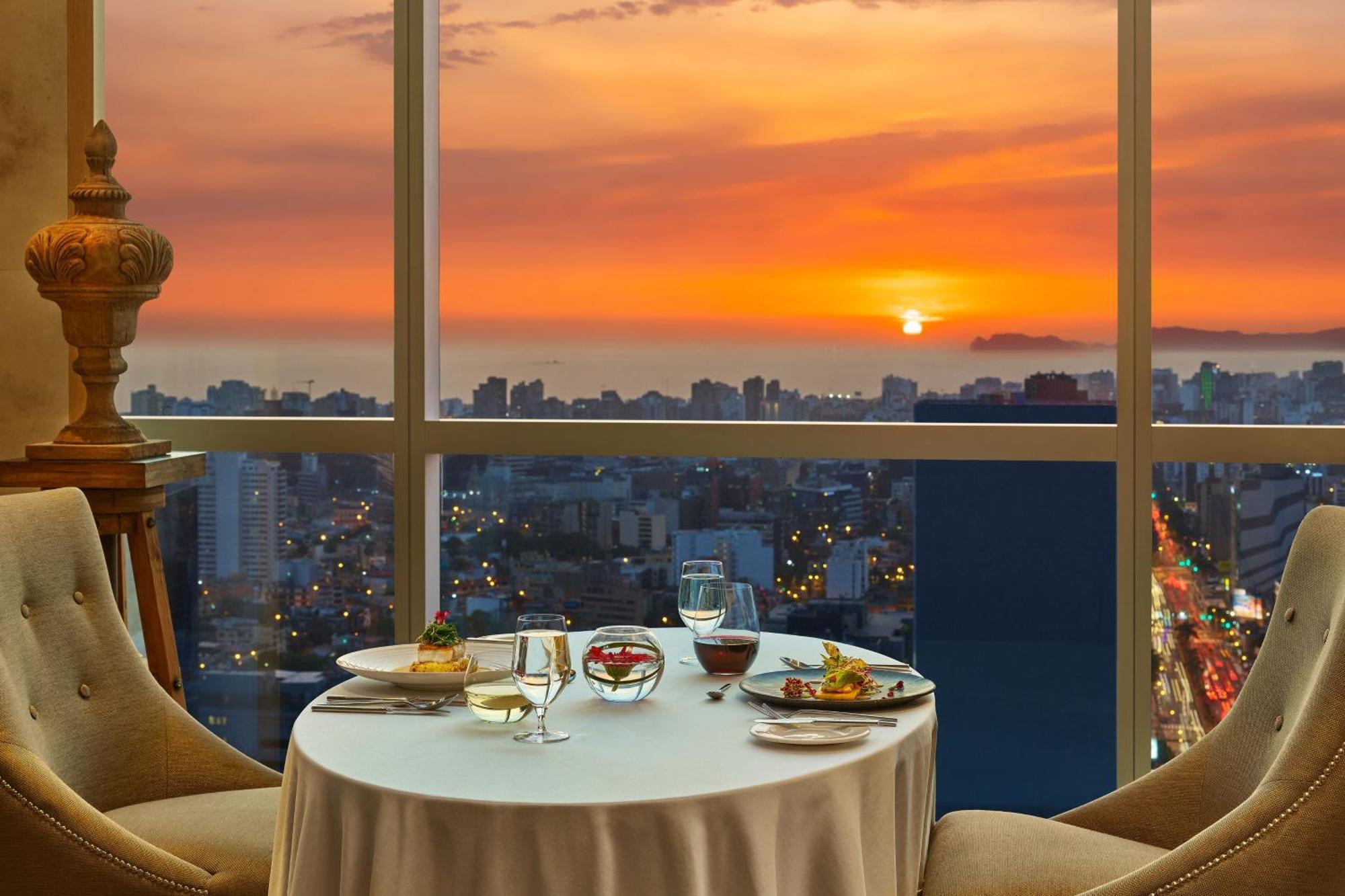 The Westin Lima Hotel & Convention Center Экстерьер фото